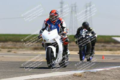 media/Sep-01-2025-Lets Ride (Mon) [[4370d11284]]/B Group/1220pm (Wheelie Bump)/
